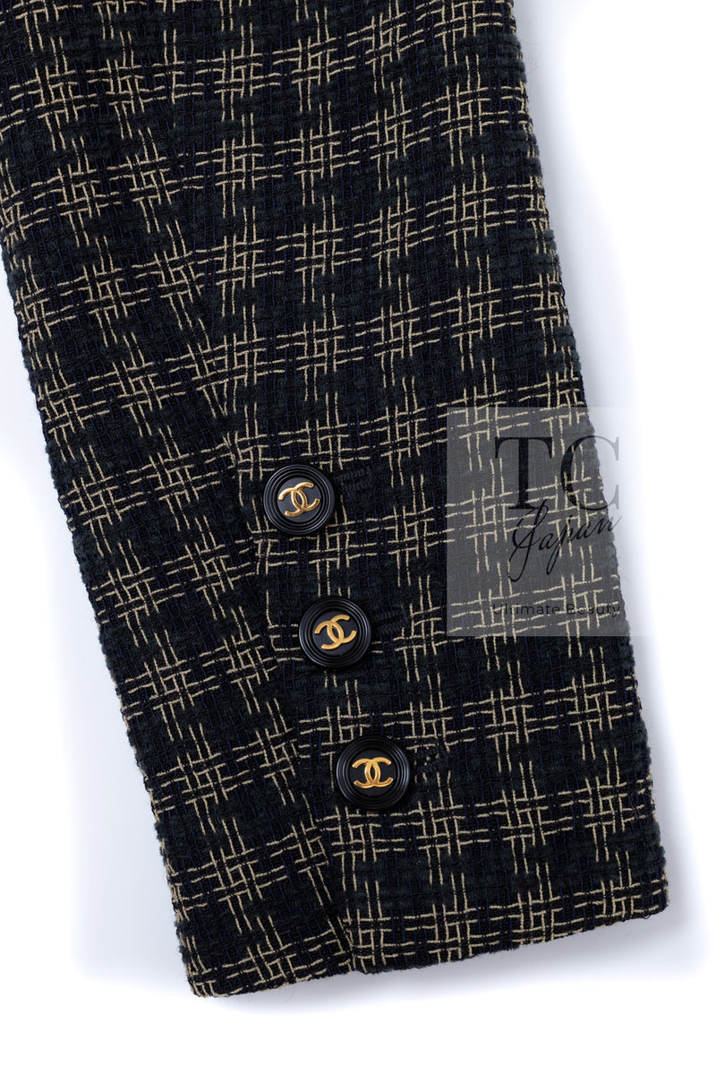 CHANEL 95A Vintage Black Beige Check Wool Tape Ribbon Tweed Jacket CC Button 36 38 シャネル ヴィンテージ ブラック ベージュ チェック 千鳥格子 柄 ウール テープ リボン ツイード ジャケット CCボタン 即発