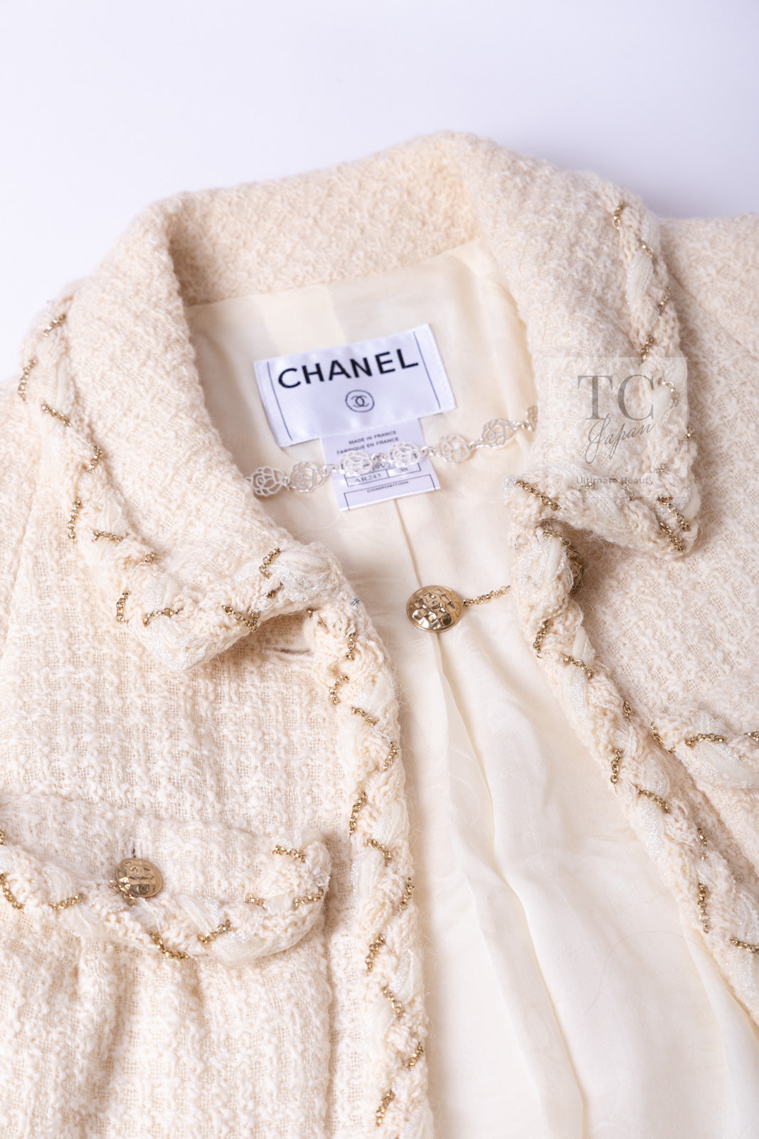 CHANEL 07A Creme Ivory Gold Chain Trim Wool Tweed Jacket Skirt Suit 38 シャネル クリーム アイボリー ゴールド チェーン トリム ウール ツイード ジャケット スカート スーツ 即発