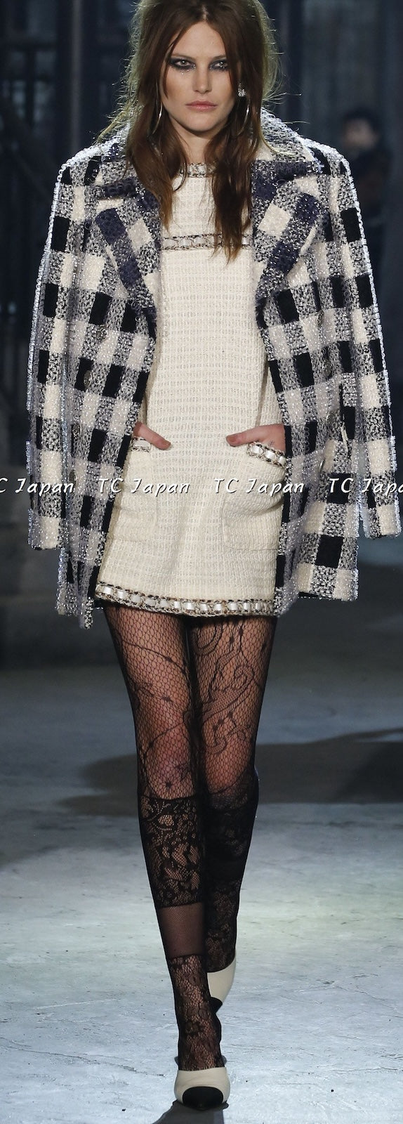 CHANEL 16PF Ivory Black Wool Silk Double Tweed Coat 38 40 シャネル アイボリー ブラック ウール シルク チェック ツイード コート メンズも！即発