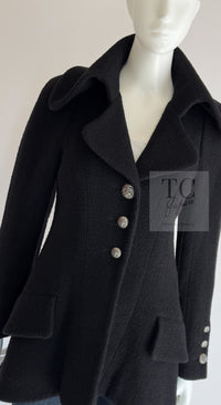 CHANEL 08A Black Wool Big Lion Button Jacket Coat 36 38 シャネル ブラック ウール 大きい ライオン ボタン ジャケット コート 即発