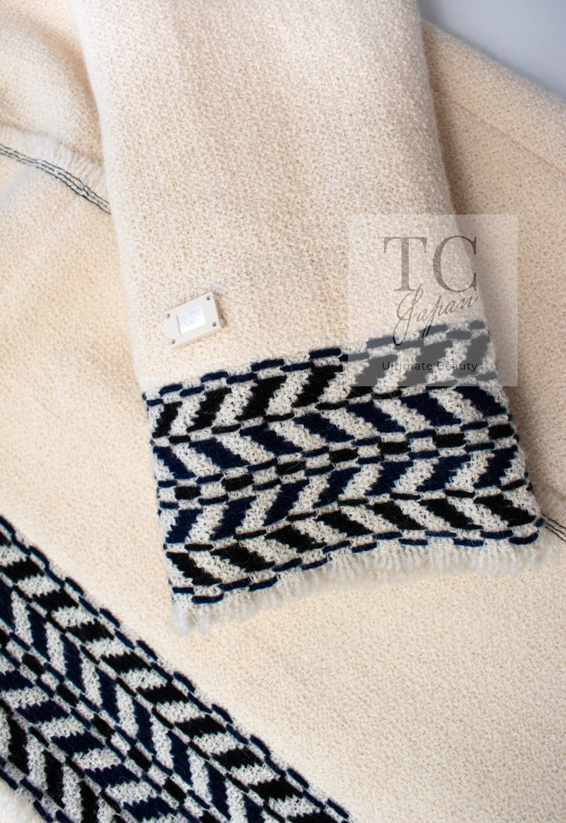 CHANEL 04A Ivory Black Wool 100% Tweed Coat 38 40 42 シャネル アイボリー ブラック ウール100% ツイード コート 即発