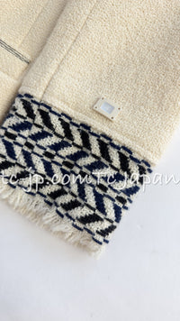 CHANEL 04A Ivory Black Wool 100% Tweed Coat 38 シャネル アイボリー ブラック ウール100% ツイード コート 即発