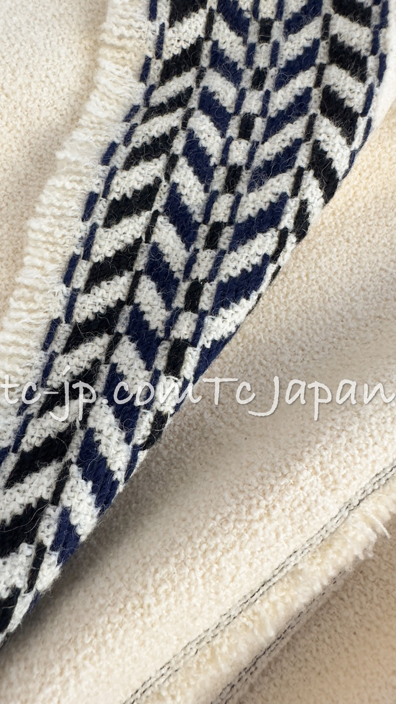 CHANEL 04A Ivory Black Wool 100% Tweed Coat 38 シャネル アイボリー ブラック ウール100% ツイード コート 即発