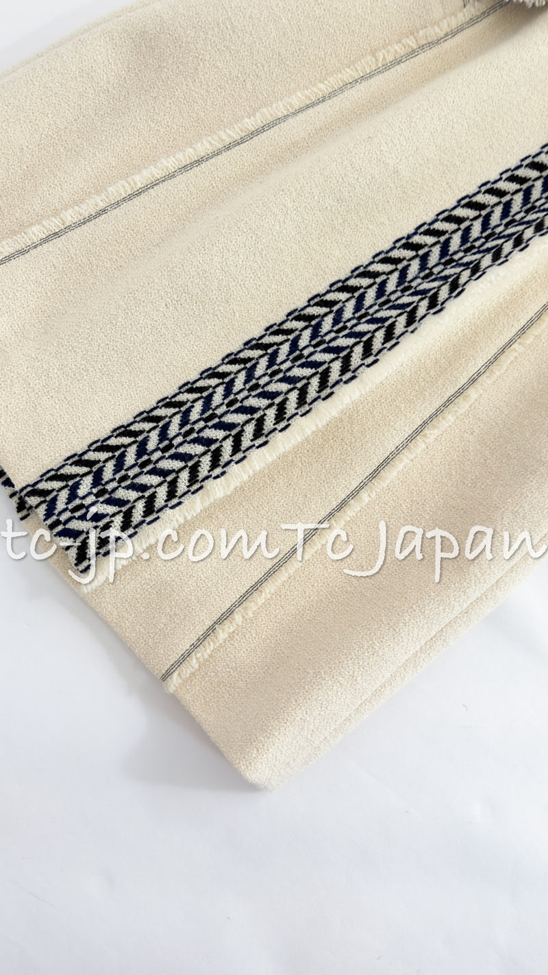 CHANEL 04A Ivory Black Wool 100% Tweed Coat 38 シャネル アイボリー ブラック ウール100% ツイード コート 即発