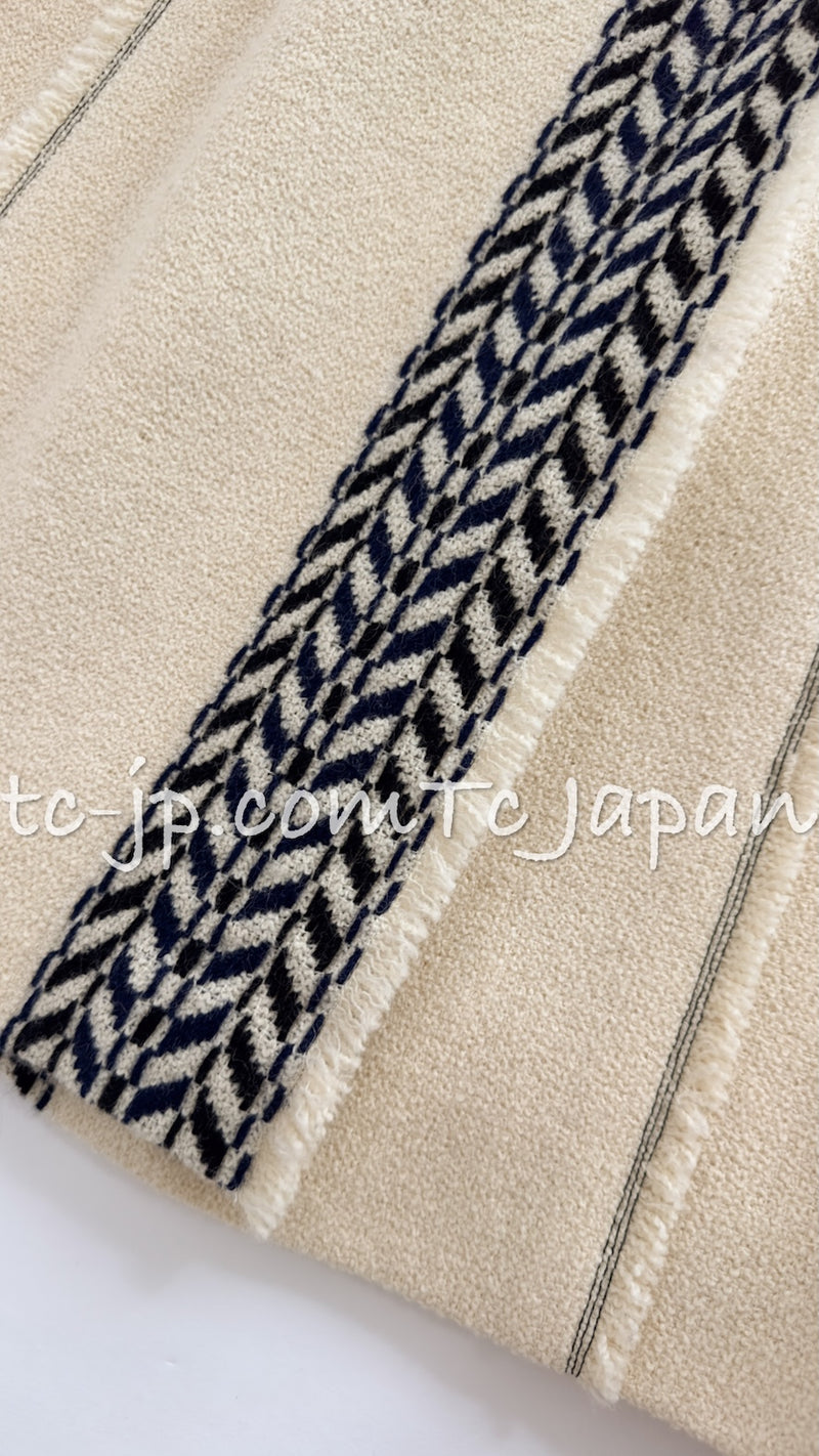 CHANEL 04A Ivory Black Wool 100% Tweed Coat 38 シャネル アイボリー ブラック ウール100% ツイード コート 即発