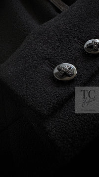 CHANEL 06A Black Wool Tweed Coat 34 シャネル ブラック ウール ツイード コート ラインストーン ビジュー ボタン即発