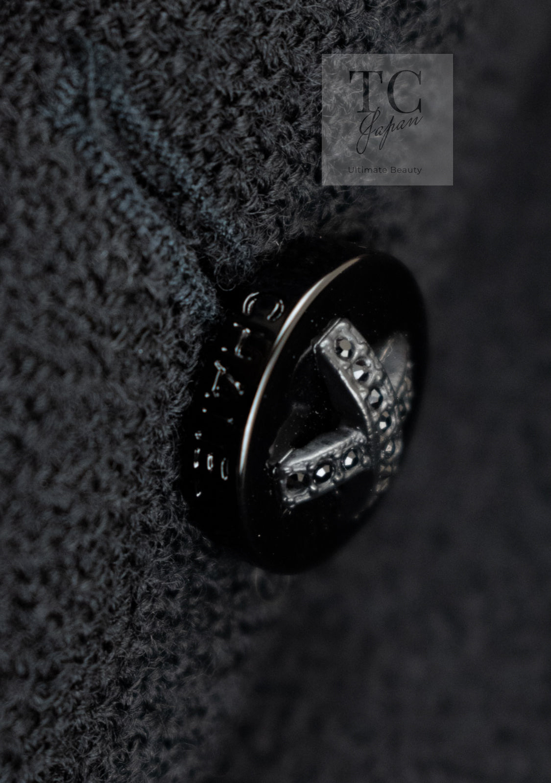 CHANEL 06A Black Wool Tweed Coat 34 シャネル ブラック ウール ツイード コート ラインストーン ビジュー ボタン即発