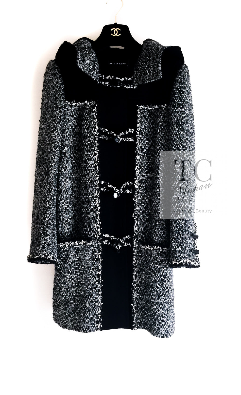 CHANEL(シャネル) ツイード調　ニットダッフルコート　アウター シャネル コート CHANEL ブラック グレー ウール ダッフル