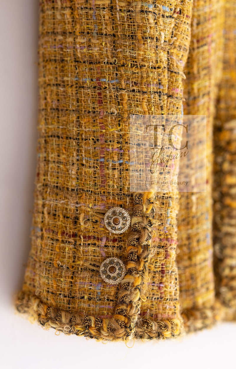 CHANEL 11C Yellow Gold Wool Cotton Swarovski Crystal Tweed Jacket Skirt Suit 38 シャネル イエロー ゴールド スワロフスキー ウール コットン ツイード ジャケット スカート スーツ 即発