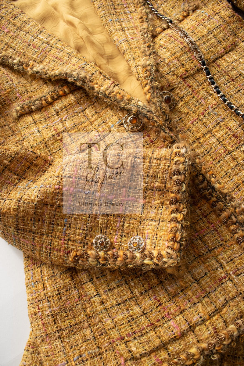 CHANEL 11C Yellow Gold Wool Cotton Swarovski Crystal Tweed Jacket Skirt Suit 38 シャネル イエロー ゴールド スワロフスキー ウール コットン ツイード ジャケット スカート スーツ 即発