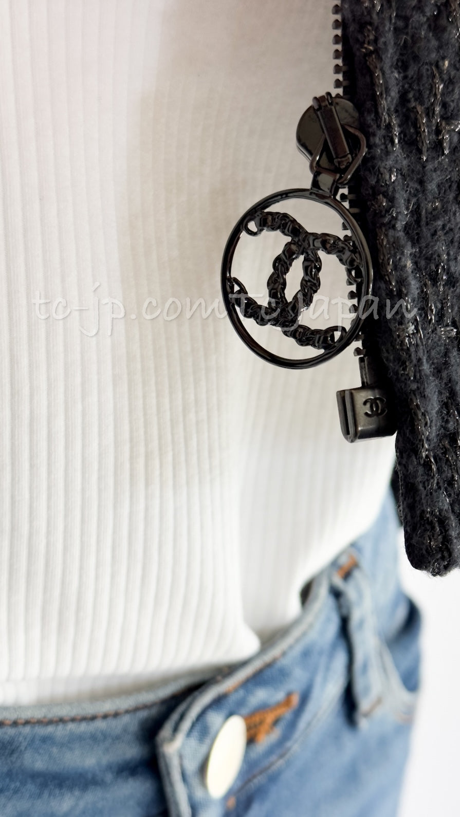 シャネル ジャケット CHANEL ブラック メタリック ジッパー シャネル ジャケット CHANEL ブラック メタリック ジッパー