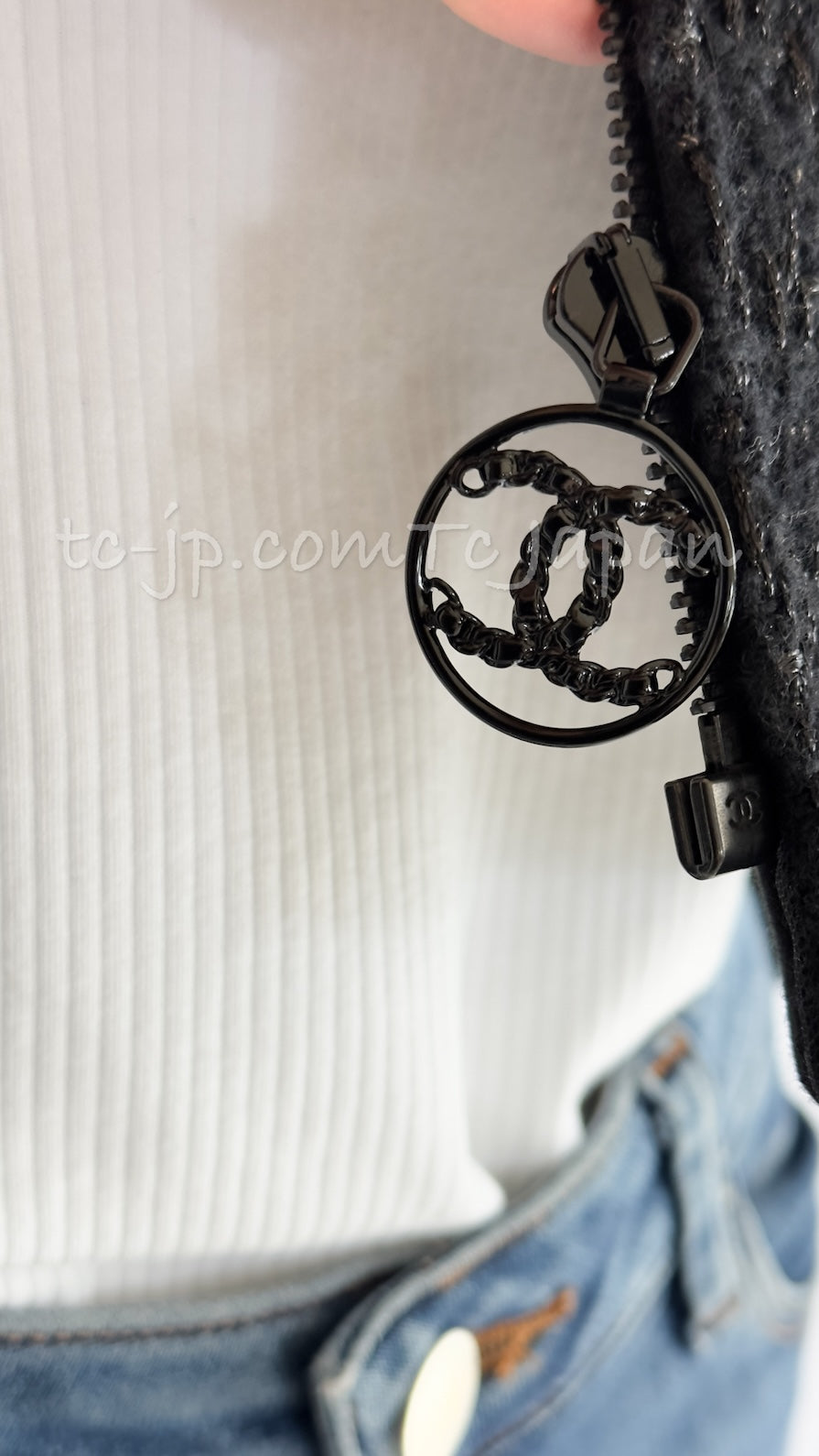 シャネル ジャケット CHANEL ブラック メタリック ジッパー シャネル ジャケット CHANEL ブラック メタリック ジッパー
