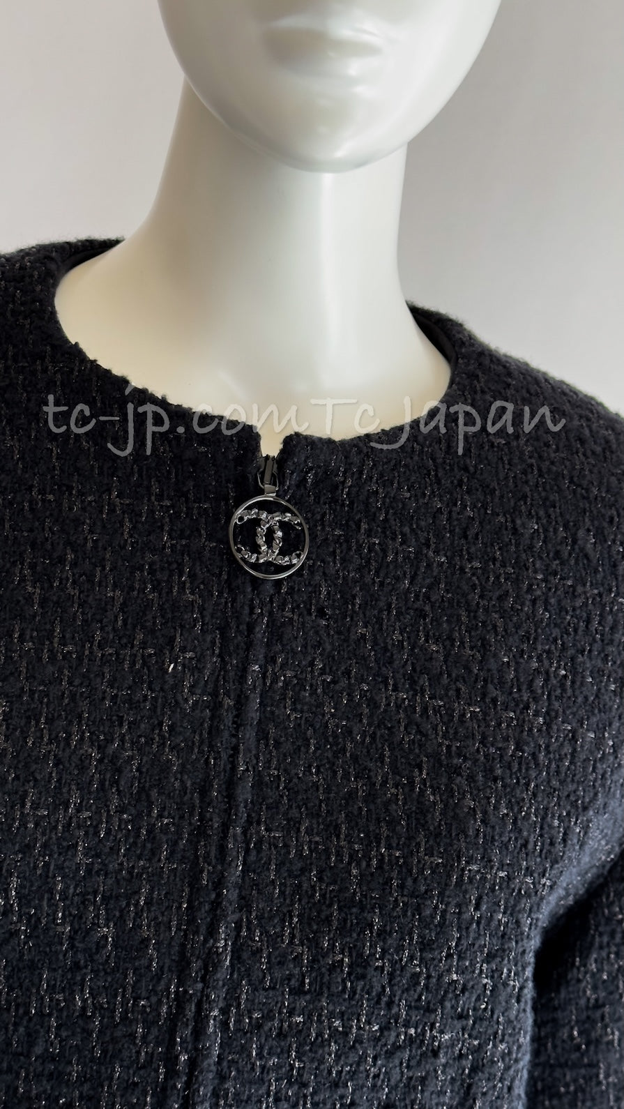 シャネル ジャケット CHANEL ブラック メタリック ジッパー シャネル ジャケット CHANEL ブラック メタリック ジッパー