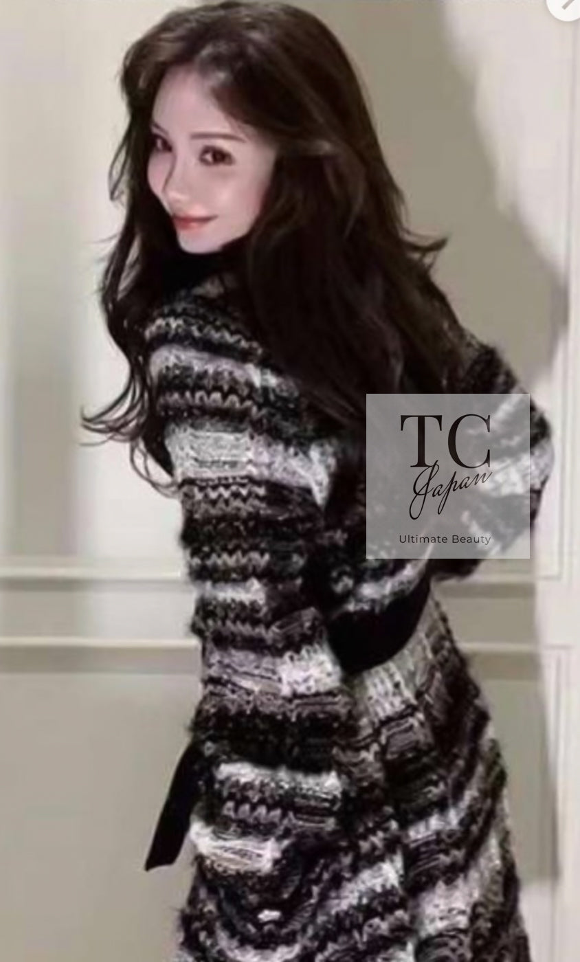 CHANEL 19A Black Brown Wool Alpaca Knit Long Cardigan Coat 42 44 46 シャネル ブラック ブラック ウール アルパカ ニット ロング カーディガン コート 即発