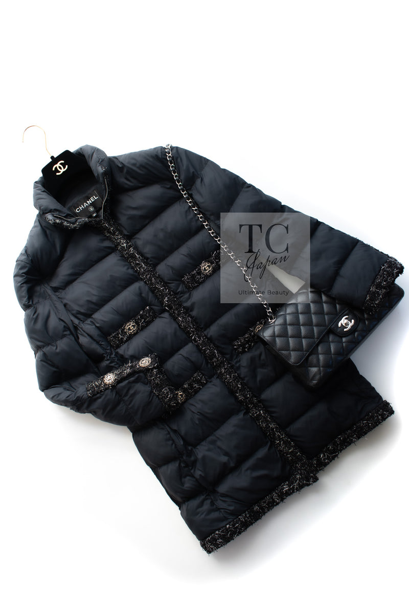 CHANEL 18A Black Metallic Trim Puffer Jacket Coat 34 シャネル ブラック メタリック トリム ココボタン 中綿ダウン ジャケット コート 即発