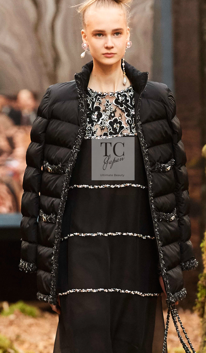 CHANEL 18A Black Metallic Trim Puffer Jacket Coat 34 シャネル ブラック メタリック トリム  ココボタン 中綿ダウン ジャケット コート 即発