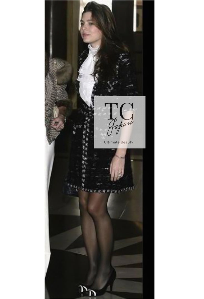 CHANEL 06A Black Wool Mohair Silk Belted Princess Monaco Tweed Jacket Coat Setup Skirt 38 シャネル 女優 モナコ王妃のブラック ウール モヘア シルク ベルト付 ツイード ジャケット コート スカート セットアップ 即発