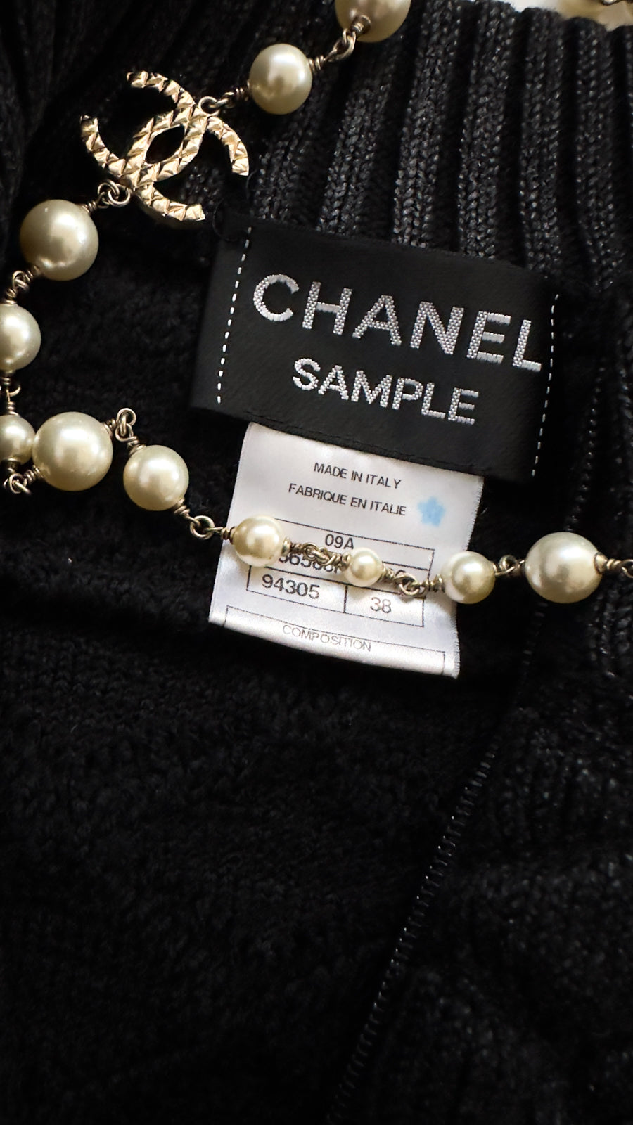 CHANEL 09A Black Quilted Wool Jacket Cardigan Blouson 38 シャネル ブラック キルト ウール ジャケット カーディガン ブルゾン 即発