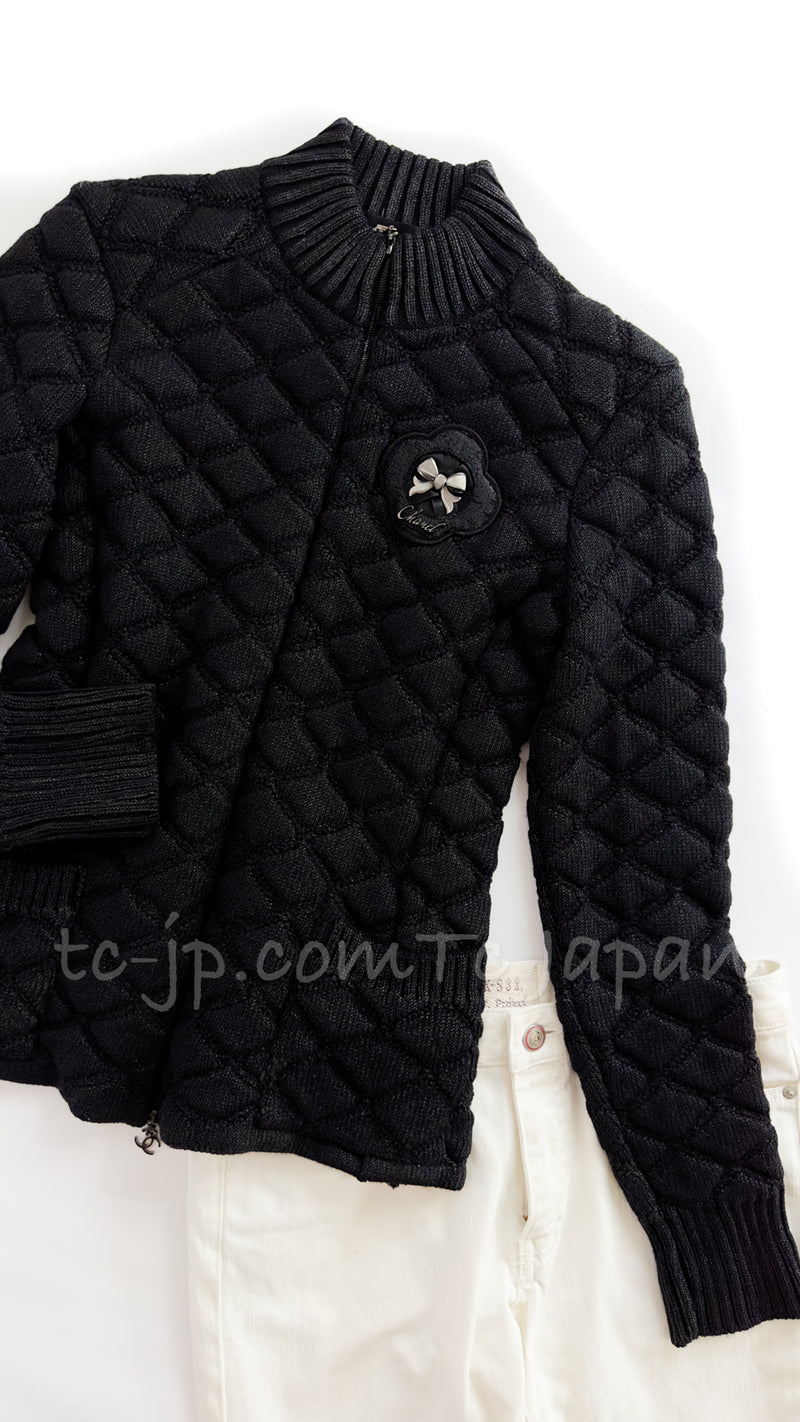 CHANEL 09A Black Quilted Wool Jacket Cardigan Blouson 38 シャネル ブラック キルト ウール ジャケット カーディガン ブルゾン 即発
