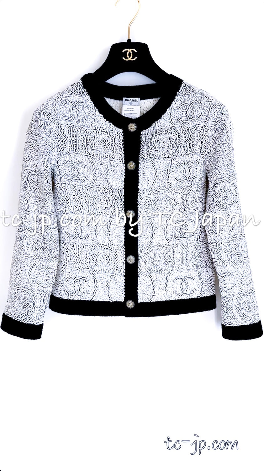 CHANEL 08S White Black CC Logo Sequins Cashmere Cardigan 38 シャネル ホワイト ブラック CC ロゴ スパンコール カシミア カーディガン 即発