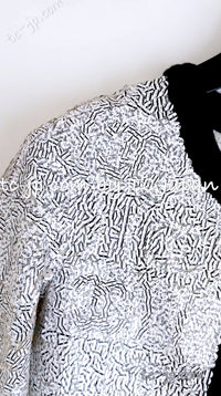 CHANEL 08S White Black CC Logo Sequins Cashmere Cardigan 38 シャネル ホワイト ブラック CC ロゴ スパンコール カシミア カーディガン 即発