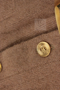 CHANEL 89A Brown Camel Hair CC Gold Button Knit Cardigan 38 40 シャネル キャメル ベージュ CC ゴールド ココボタン ニット カーディガン 即発