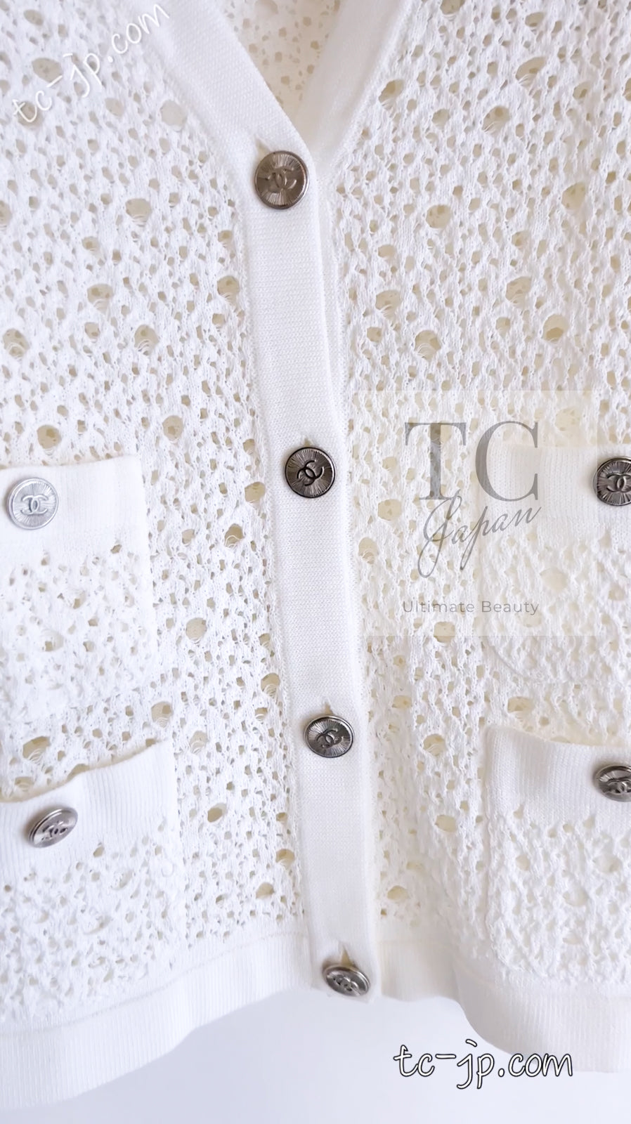 CHANEL 12S White Cotton Eye-let V-Neck Knit Cardigan 38 シャネル ホワイト コットン アイレット Vネック ニット カーディガン 即発