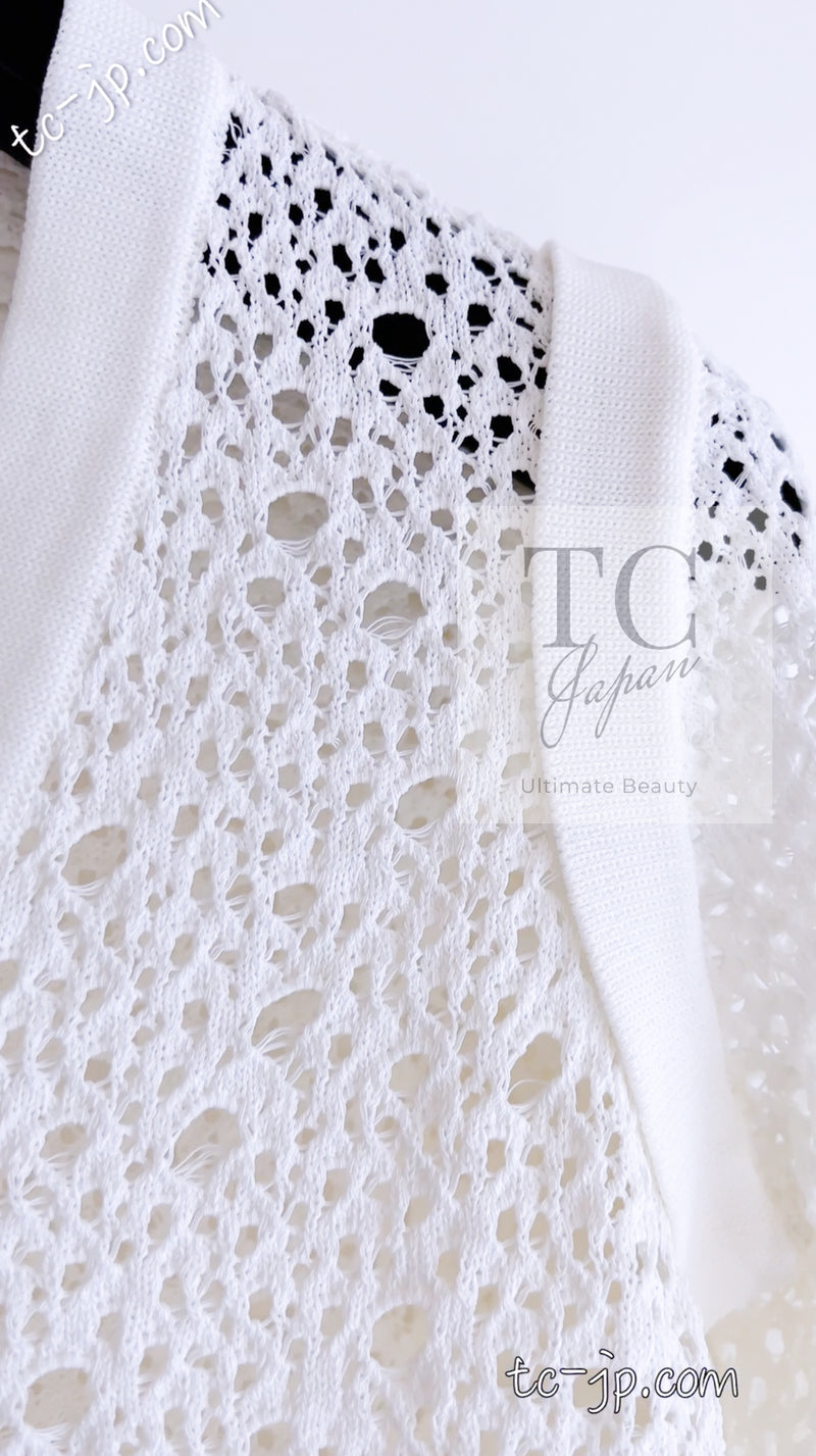 CHANEL 12S White Cotton Eye-let V-Neck Knit Cardigan 38 シャネル ホワイト コットン アイレット Vネック ニット カーディガン 即発