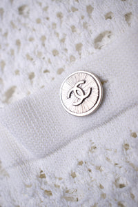 CHANEL 12S White Cotton Eye-let V-Neck Knit Cardigan 34 36 シャネル ホワイト コットン アイレット Vネック ニット カーディガン 即発