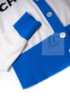 CHANEL 19S Ivory Blue Line Logo Cashmere Knit Cardigan 42 シャネル アイボリー ブルー バイカラー ロゴ カシミヤ 100% ニット カーディガン 即発