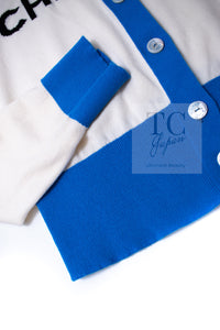 CHANEL 19S Ivory Blue Line Logo Cashmere Knit Cardigan 42 シャネル アイボリー ブルー バイカラー ロゴ カシミヤ 100% ニット カーディガン 即発