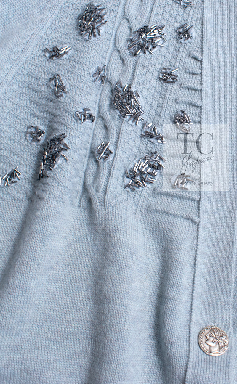 CHANEL 16PF Pale Blue Cashmere 100 Knit Cardigan 50 シャネル ペールブルー カシミヤ 100 ニット カーディガン ハンドメイド シルバー 装飾 即発