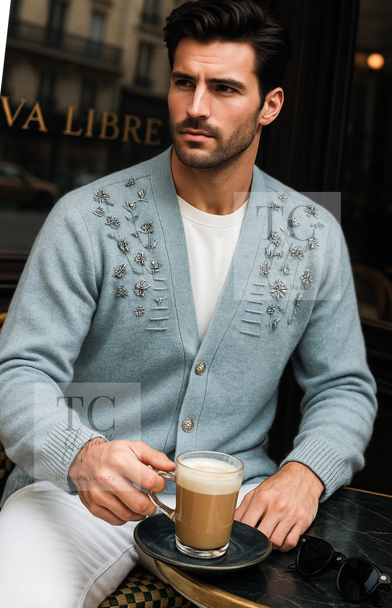 CHANEL 16PF Pale Blue Cashmere 100 Knit Cardigan シャネル ペールブルー カシミヤ 100 ニット カーディガン ハンドメイド シルバー 装飾 即発