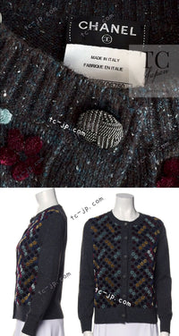 CHANEL 15B Charcoal Gray Silk Wool Cashmere Floral Applique Knit Cardigan 38 40 42 シャネル チャコールグレー シルク ウール カシミヤ お花アップリケ ニット カーディガン 即発