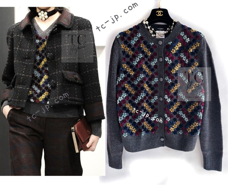 CHANEL 15B Charcoal Gray Silk Wool Cashmere Floral Applique Knit Cardigan 38 40 42 シャネル チャコールグレー シルク ウール カシミヤ お花アップリケ ニット カーディガン 即発
