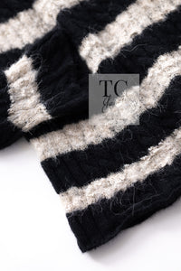 CHANEL 11A Black Moca Beige Stripe Border Cashmere Alpaca Tops Sweater 38 シャネル ブラック モカ ベージュ ボーダー カシミヤ アルパカ トップス セーター 女優 ハンヒョジュ 着 即発