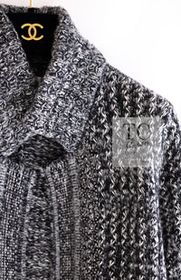 CHANEL 11A Gray Cashmere Silk Wool Chain Knit Cardigan 38 40 シャネル グレー カシミヤ シルク ウール チェーン アクセサリー ニット カーディガン 即発