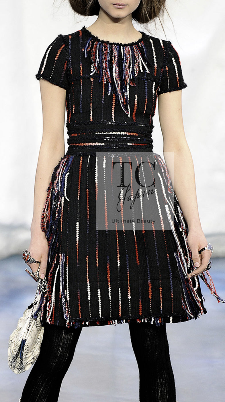 CHANEL 10A Black Multicolor Sequin Fringe Wool Tweed Dress 36 シャネル ブラック マルチカラー スパンコール フリンジ ウール ツイード ワンピース 即発