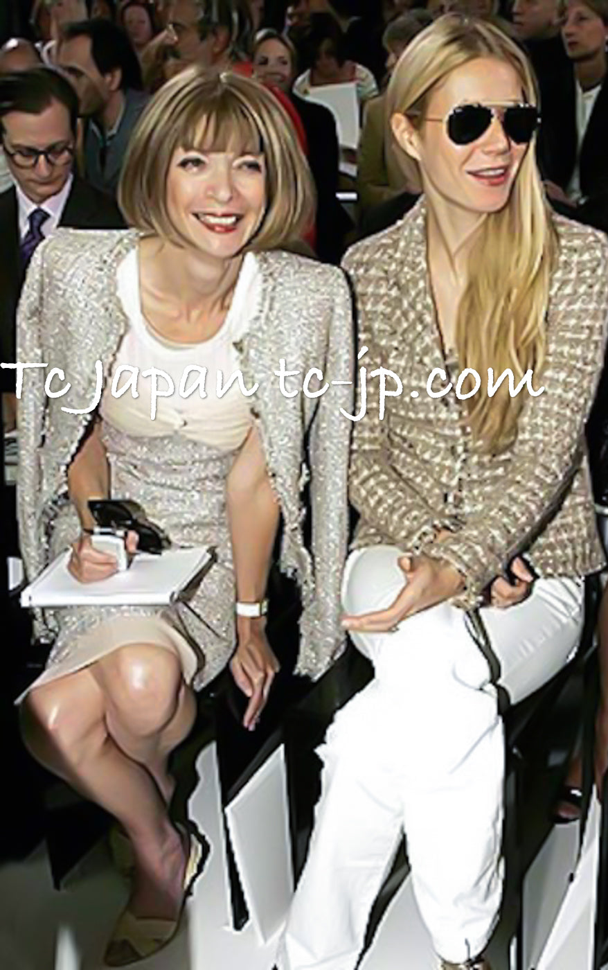 CHANEL 05S Metallic Gold Beige PearlButton Lesage Tweed Dress 36 シャネル メタリック ベージュ ゴールド ノースリーブ パール CC ボタン ルサージュ ツイード ドレス ワンピース 即発