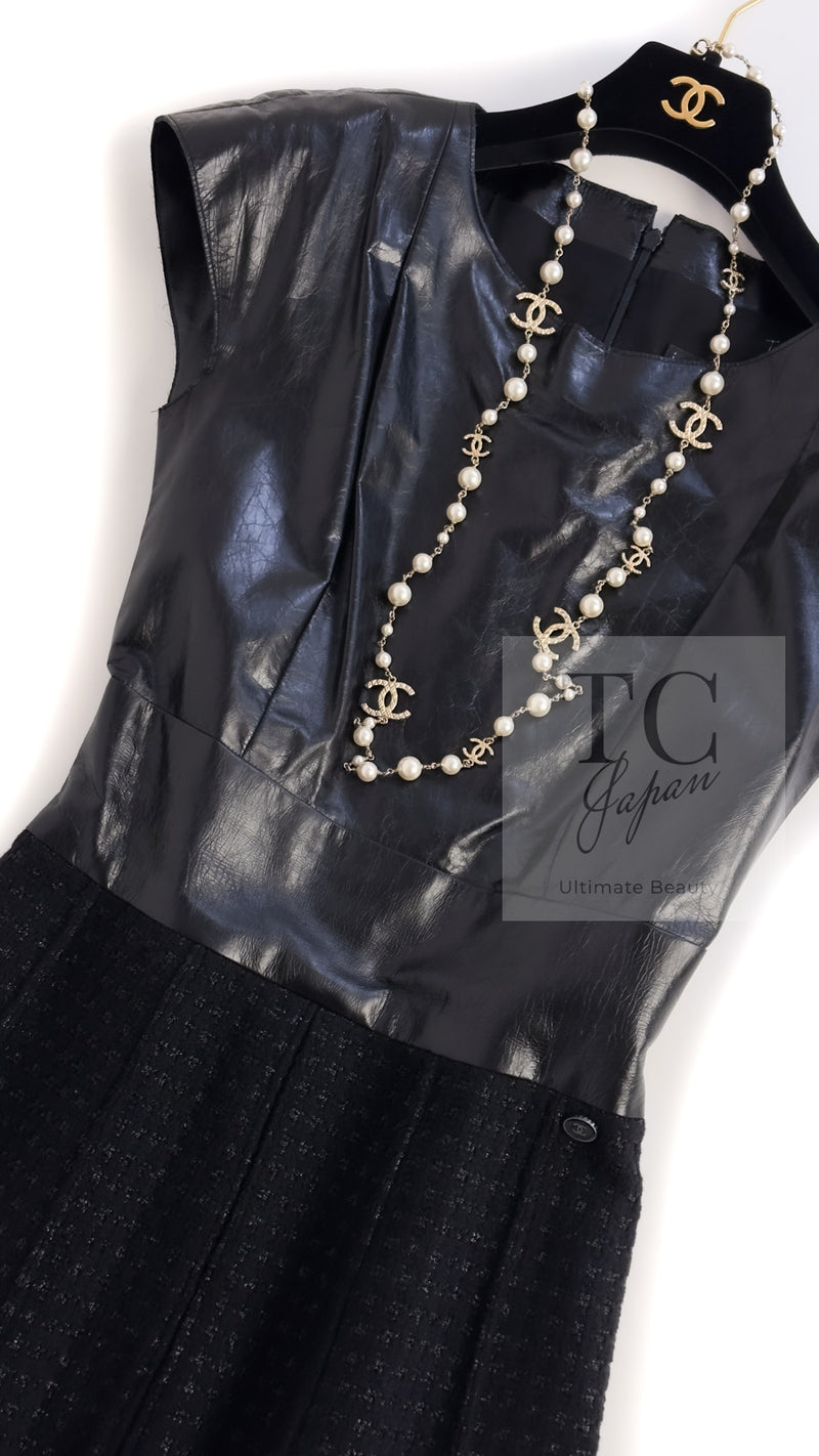 CHANEL 14A Black Wool Leather Tweed Dress 38 シャネル ブラック レザー ウール ツイード ワンピース 即発