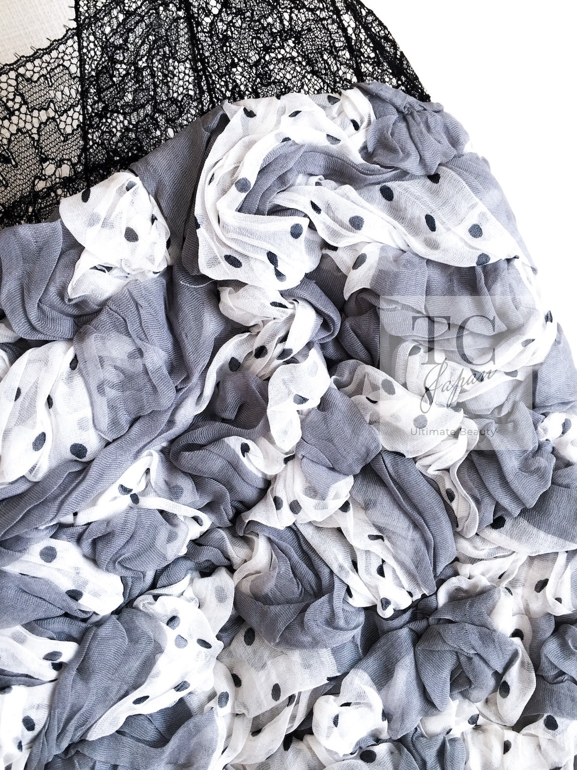CHANEL 02S White Gray Dots Silk Set Up Camisole & Pleated Skirt 38 40 シャネル ホワイト グレー セットアップ キャミソール ＆ プリーツ スカート 即発