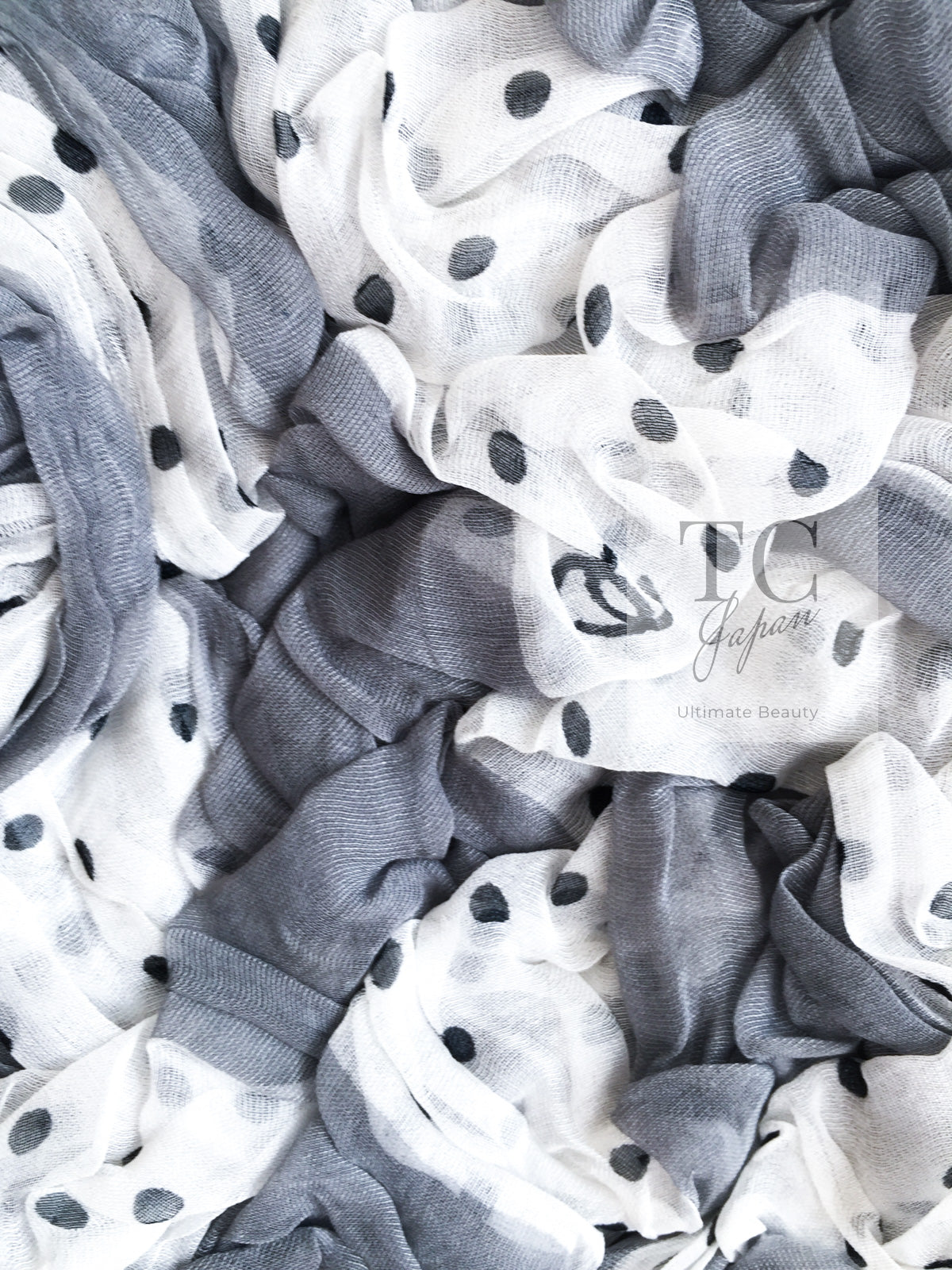 CHANEL 02S White Gray Dots Silk Set Up Camisole & Pleated Skirt 38 40 シャネル ホワイト グレー セットアップ キャミソール ＆ プリーツ スカート 即発