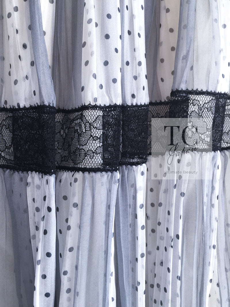 CHANEL 02S White Gray Dots Silk Set Up Camisole & Pleated Skirt 38 40 シャネル ホワイト グレー セットアップ キャミソール ＆ プリーツ スカート 即発