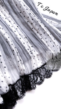CHANEL 02S White Gray Dots Silk Set Up Camisole & Pleated Skirt 38 40 シャネル ホワイト グレー セットアップ キャミソール ＆ プリーツ スカート 即発