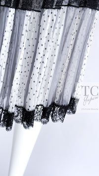 CHANEL 02S White Gray Dots Silk Set Up Camisole & Pleated Skirt 38 40 シャネル ホワイト グレー セットアップ キャミソール ＆ プリーツ スカート 即発