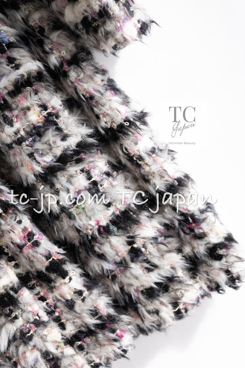 CHANEL 10A Multicolor Silk Fantasy Fur Tweed Coat 38 シャネル マルチカラー シルク ファンタジー ファー ツイード コート 即発