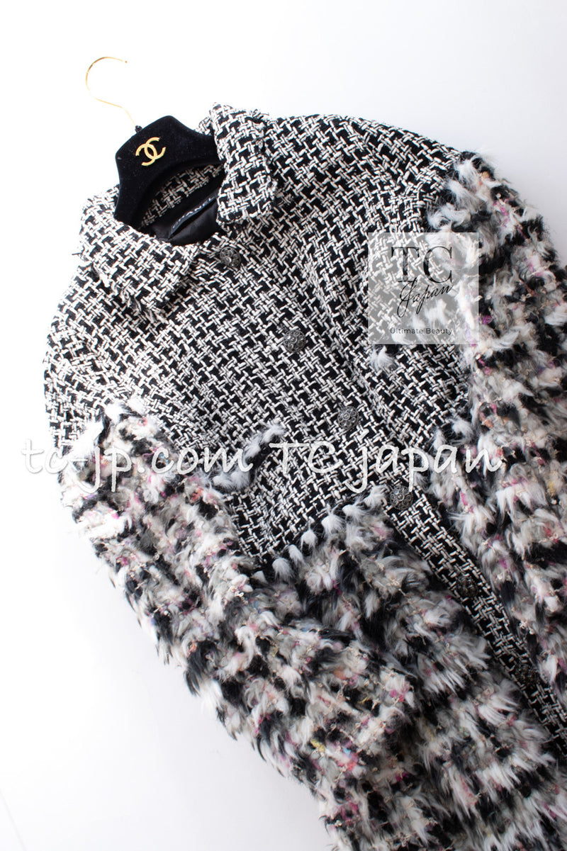 CHANEL 10A Multicolor Silk Fantasy Fur Tweed Coat 38 シャネル マルチカラー シルク ファンタジー ファー ツイード コート 即発