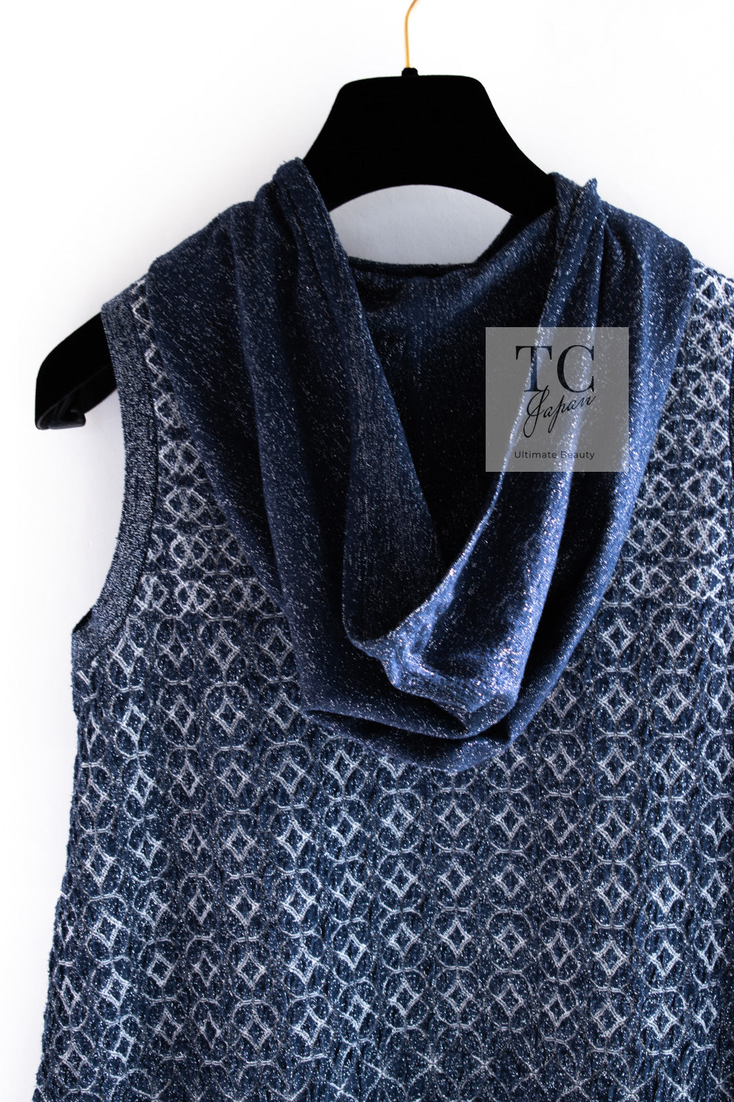 CHANEL 15C Navy Blue Metalic Silk Blend Hood Knit Tops 36 38 シャネル ネイビー ブルー ラメ ノースリーブ シルク ニット トップス パーカー 即発