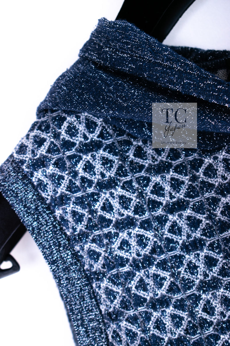 CHANEL 15C Navy Blue Metalic Silk Blend Hood Knit Tops 36 38 シャネル ネイビー ブルー ラメ ノースリーブ シルク ニット トップス パーカー 即発