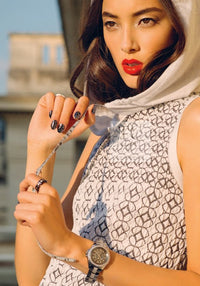 CHANEL 15C Navy Blue Metalic Silk Blend Hood Knit Tops 36 38 シャネル ネイビー ブルー ラメ ノースリーブ シルク ニット トップス パーカー 即発